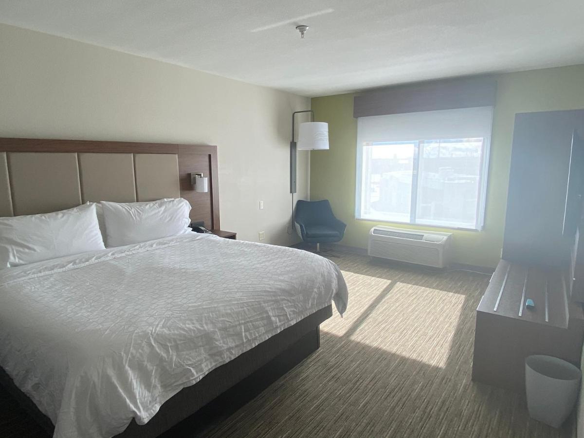 Holiday Inn Express & Suites Albuquerque Historic Old Town By Ihg Exterior foto